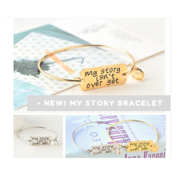 NWT MY STORY ISN'T OVER YET CHARM VINTAGE BRACELET - Picture 2 of 4